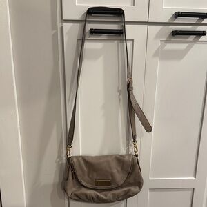 Elegant Taupe Leather Shoulder Bag
